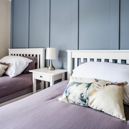 Laurel Cottage Burton  المظهر الخارجي الصورة